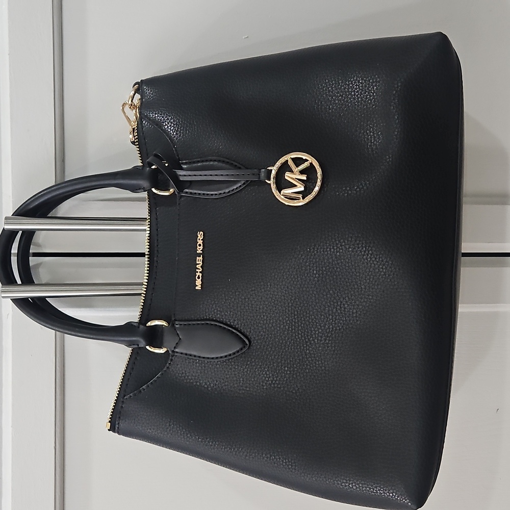 NEW MICHAEL Michael Kors Women's Black Austen Pebbled-leather Shoulder Bag black - Picture 4 of 7
